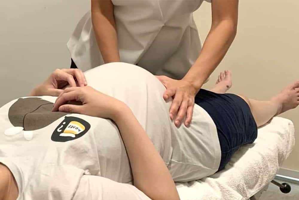 https://familychiropractic.com.sg/wp-content/uploads/2022/10/pregnancy.jpg