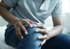 family-chiropractic-knee-pain-relief-singapore-primary